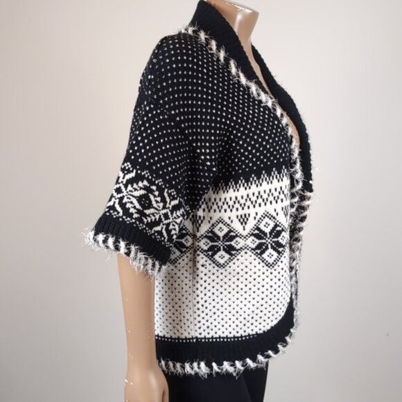 Anna Bella Fuzzy Open Cardigan Sweater Short Sleeve Shrug Fringe Winter Nordic - Picture 7 of 10